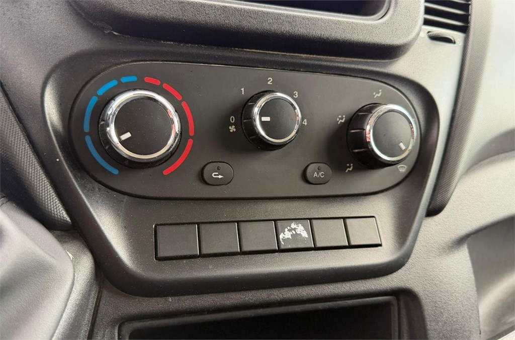 Foto 10 IVECO-DAILY 35C14 BASCULANTE  6KXJ