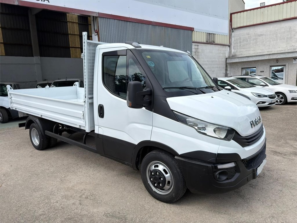 Foto 2 IVECO-DAILY 35C14 BASCULANTE  6KXJ