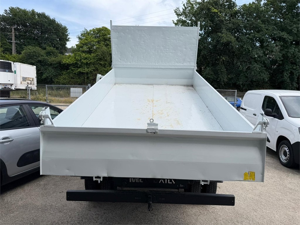 Foto 6 IVECO-DAILY 35C14 BASCULANTE  6KXJ