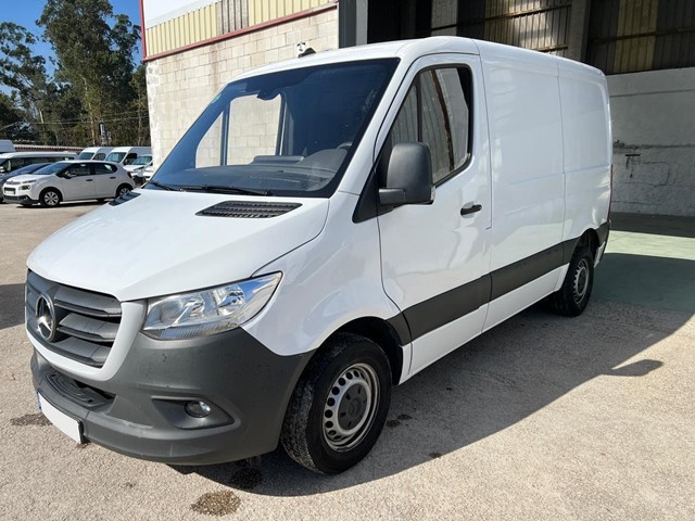 MERCEDES-SPRINTER 211