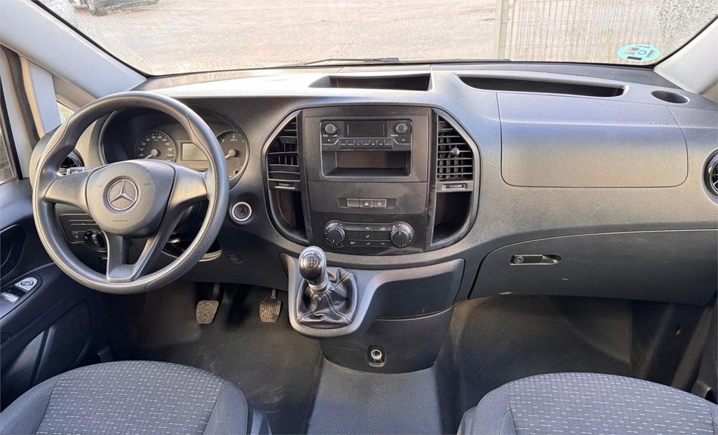 Foto 10 MERCEDES-VITO 110 MIXTA PRO LARGA