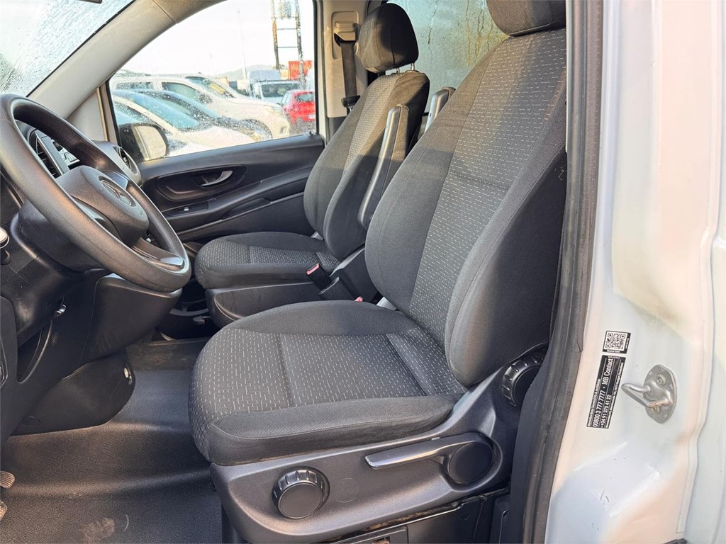 Foto 8 MERCEDES-VITO 110 MIXTA PRO LARGA