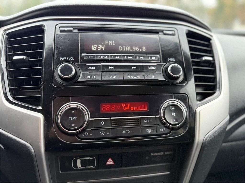 Foto 10 MITSUBISHI-L200 DID Doble Cabina 