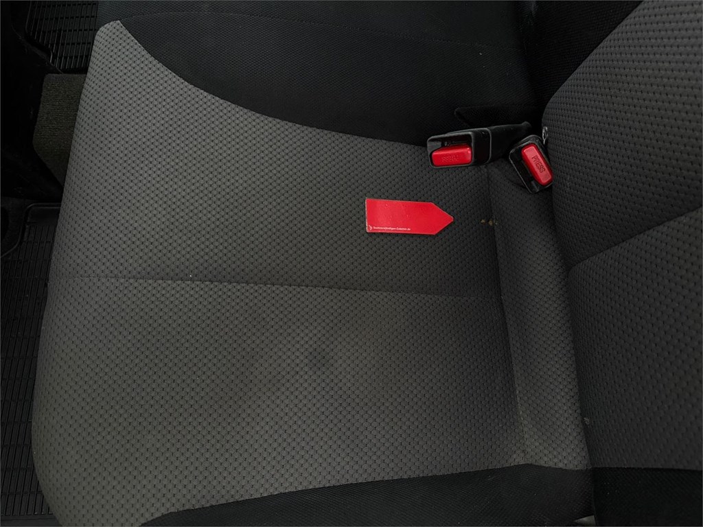 Foto 21 MITSUBISHI-L200 DID Doble Cabina 