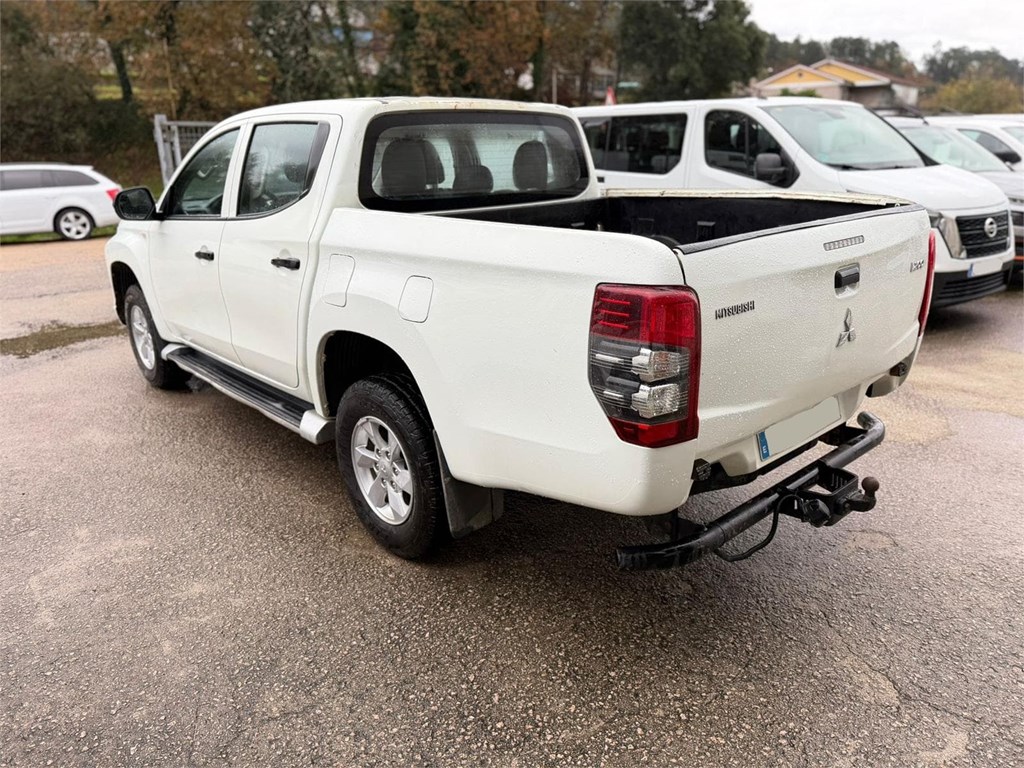 Foto 4 MITSUBISHI-L200 DID Doble Cabina 