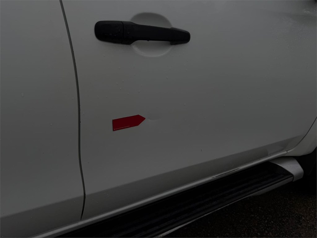 Foto 50 MITSUBISHI-L200 DID Doble Cabina 