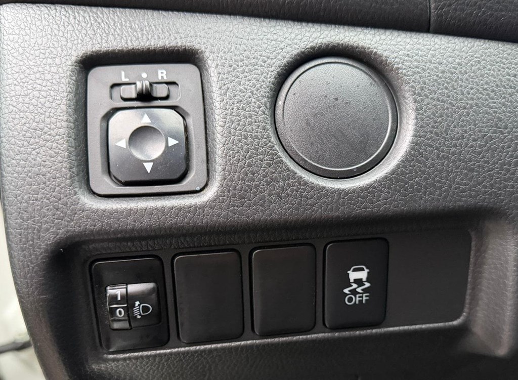 Foto 6 MITSUBISHI-L200 DID Doble Cabina 