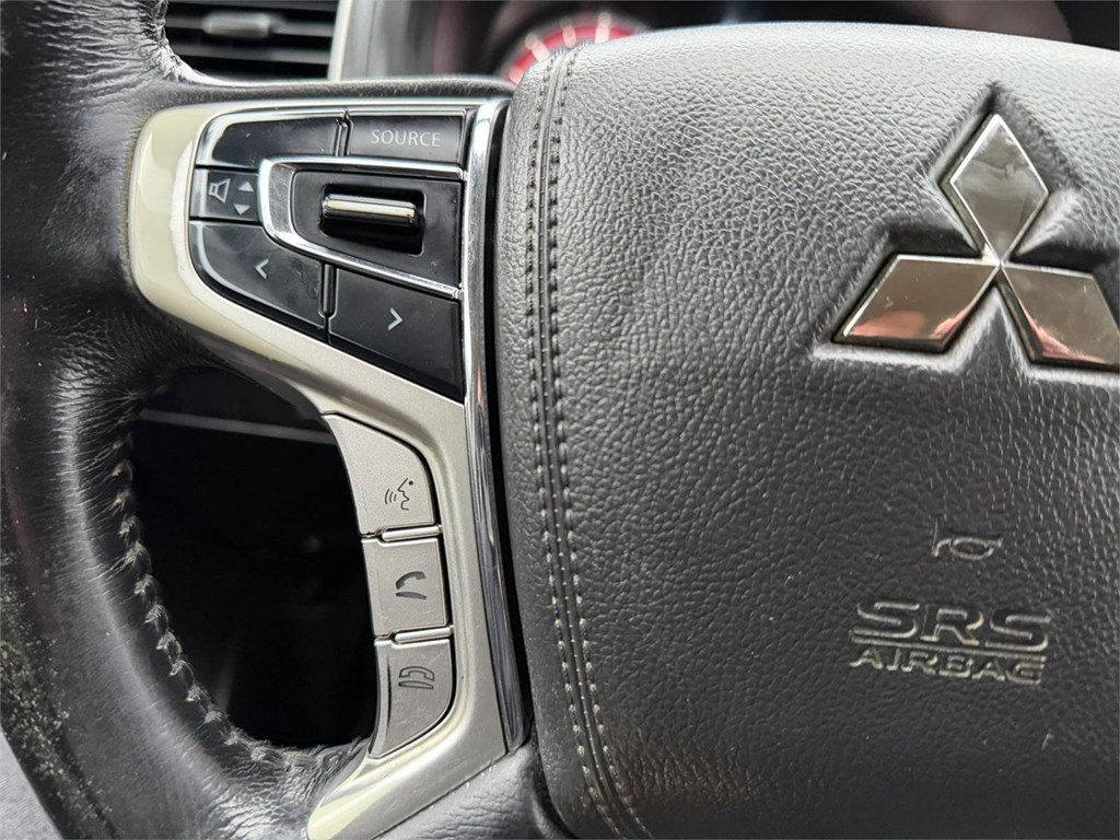 Foto 7 MITSUBISHI-L200 DID Doble Cabina 