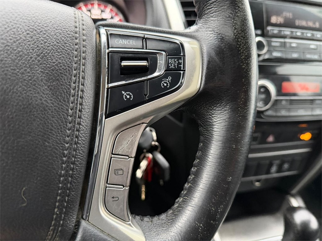 Foto 8 MITSUBISHI-L200 DID Doble Cabina 