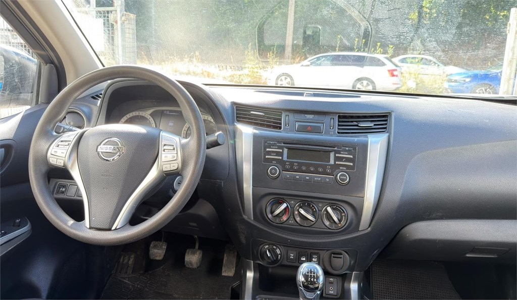 Foto 15 NISSAN-NAVARA Doble Cabina  E6D 4X4 6LWC