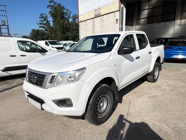 NISSAN-NAVARA Doble Cabina  E6D 4X4 6LWC