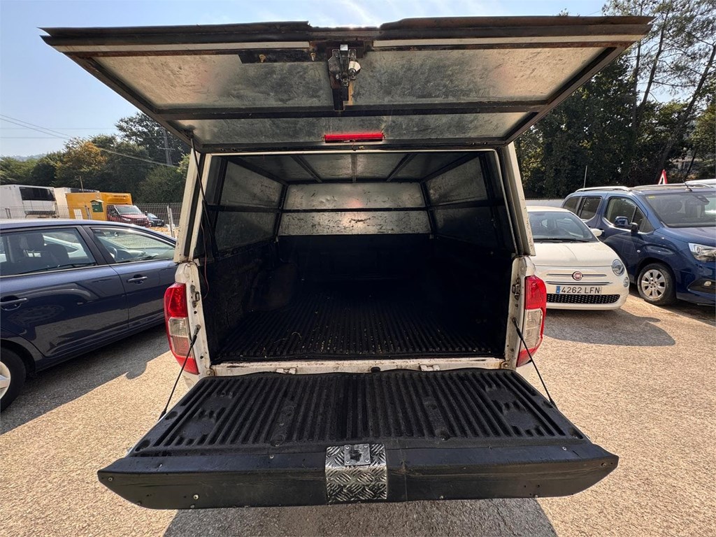 Foto 10 NISSAN-NAVARA Doble Cabina  E6D 4X4 LNT