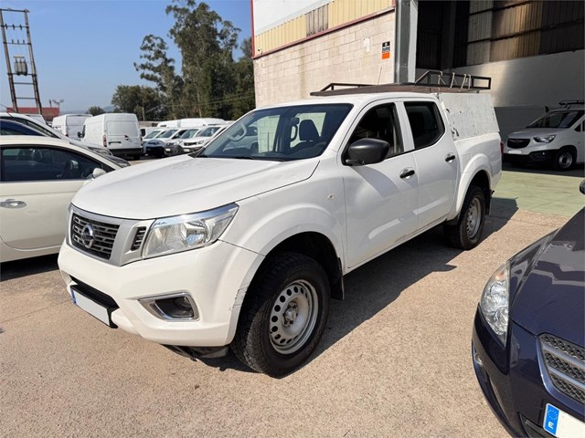 NISSAN-NAVARA Doble Cabina  E6D 4X4 LNT