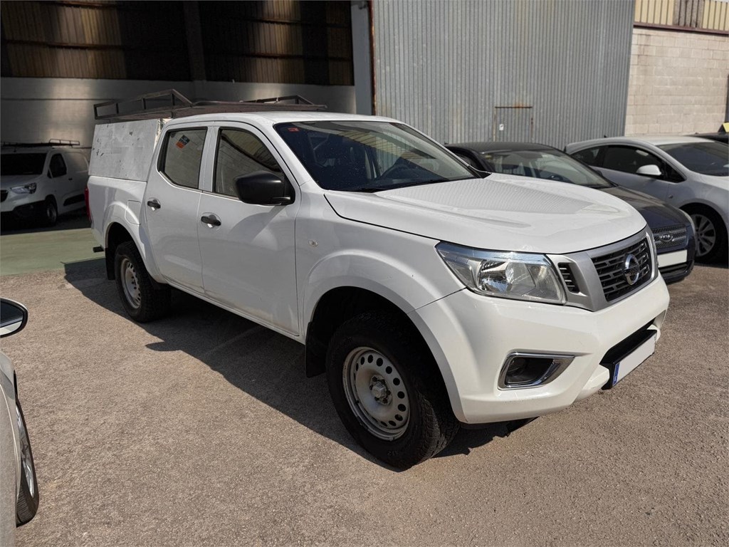 Foto 2 NISSAN-NAVARA Doble Cabina  E6D 4X4 LNT