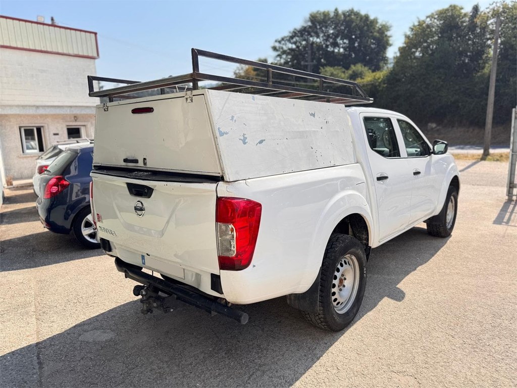 Foto 4 NISSAN-NAVARA Doble Cabina  E6D 4X4 LNT