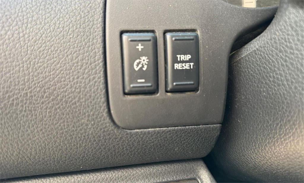 Foto 5 NISSAN-NAVARA Doble Cabina  E6D 4X4 LNT