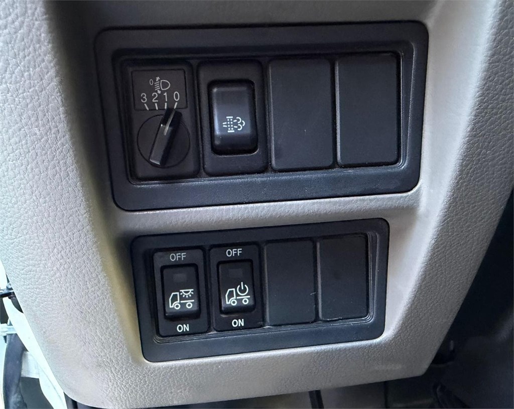 Foto 6 Nissan-NT400 Cabstar 35.14 Basculante – ZD30