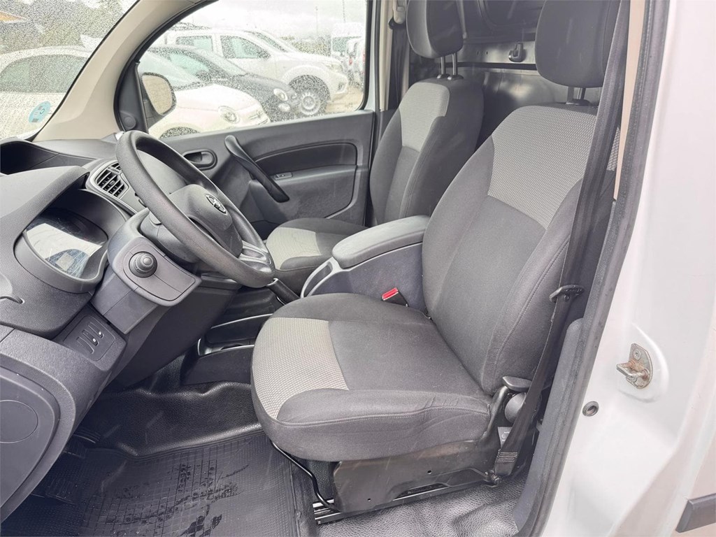 Foto 5 NISSAN-NV250 OPTIMA