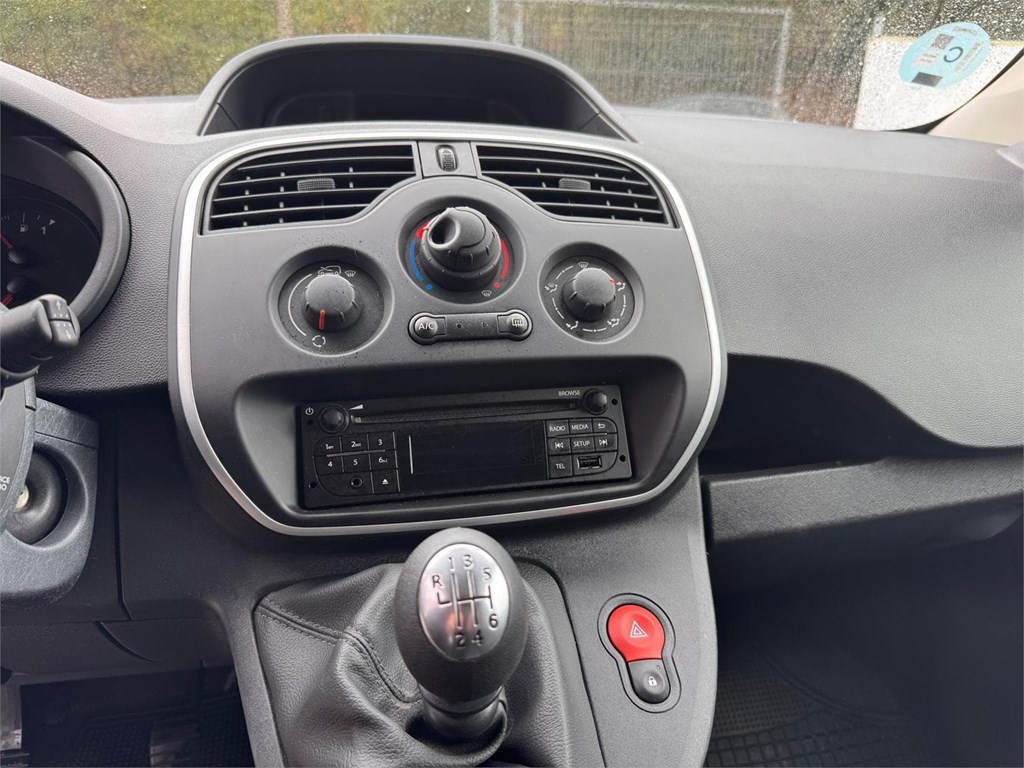 Foto 7 NISSAN-NV250 OPTIMA