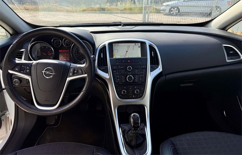 Foto 15 OPEL-ASTRA GTC SPORTIVE