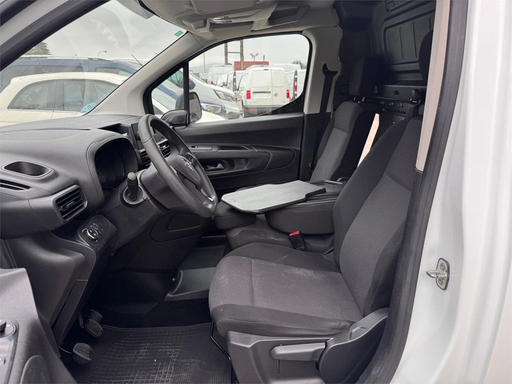 Foto 21 OPEL-COMBO 3PLZ MODUWORK 27LNB