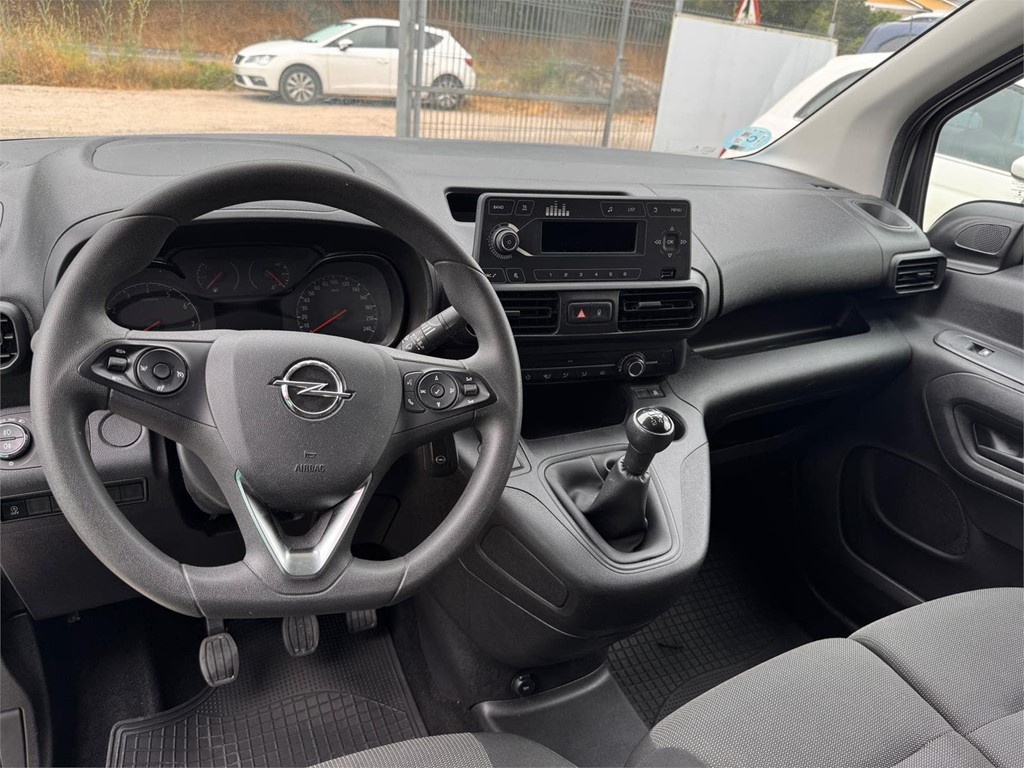 Foto 22 OPEL-COMBO 3PLZ MODUWORK 27LNB