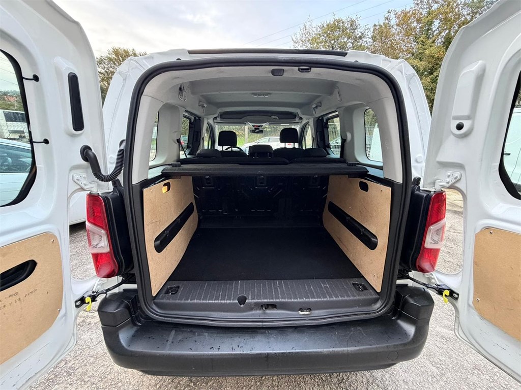 Foto 15 OPEL-COMBO COMBI 5  