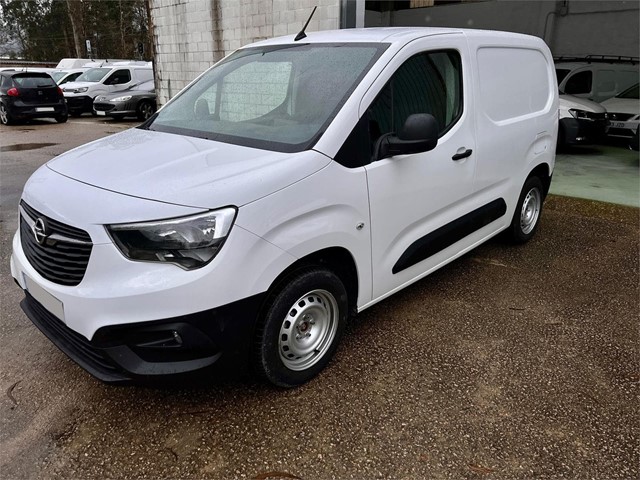 OPEL-COMBO M 3 PLAZAS  KZT