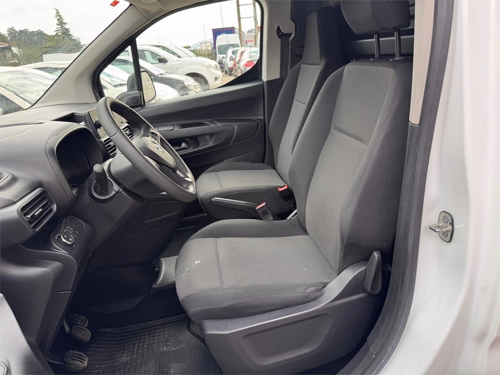 Foto 15 OPEL-COMBO M CARGO 2LTF