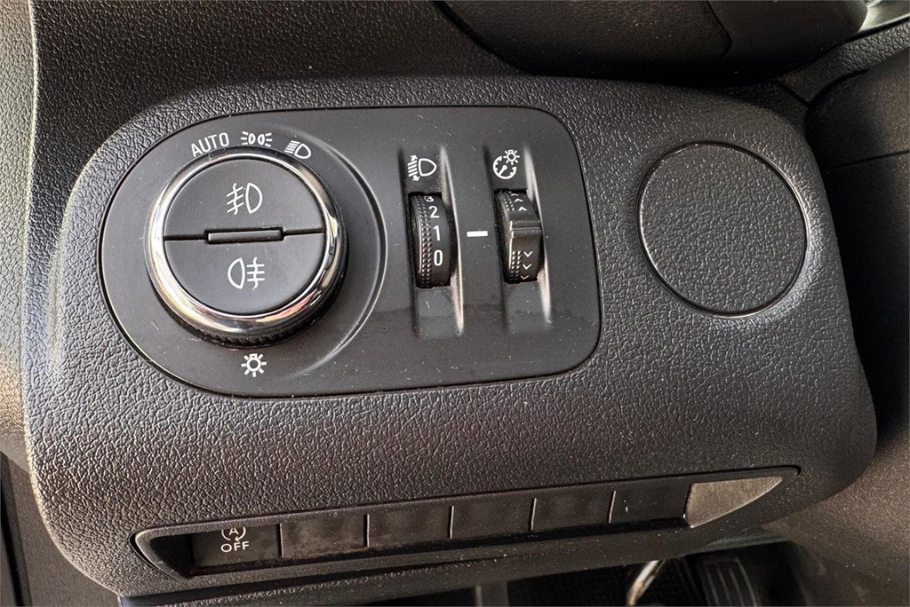 Foto 6 OPEL-COMBO M CARGO MT5 5LVG