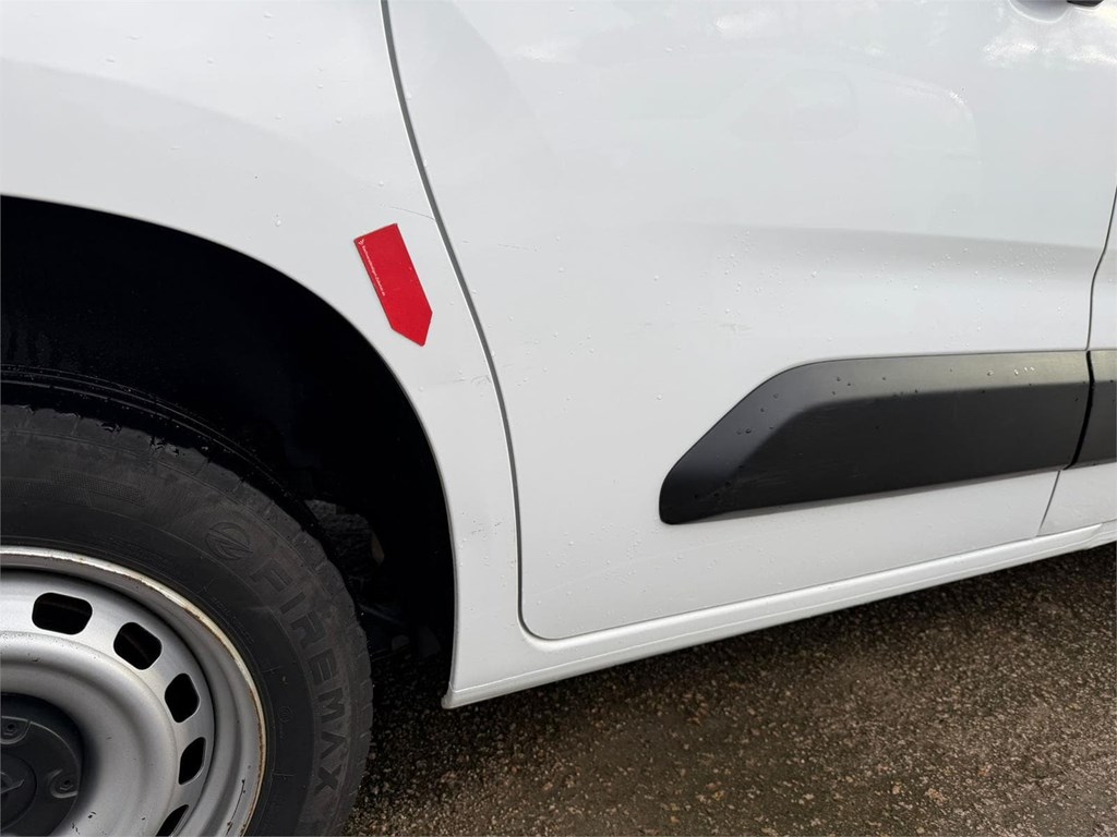 Foto 28 OPEL-COMBO M CARGO MT5  99LVB