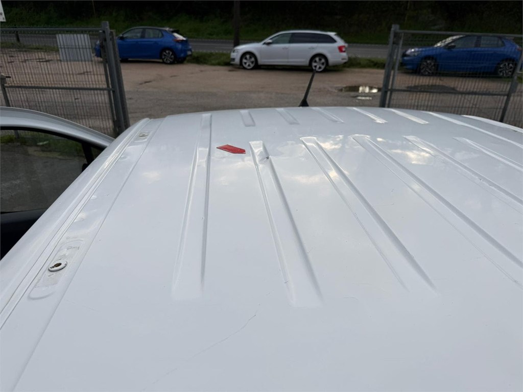 Foto 42 OPEL-COMBO M CARGO MT5  99LVB