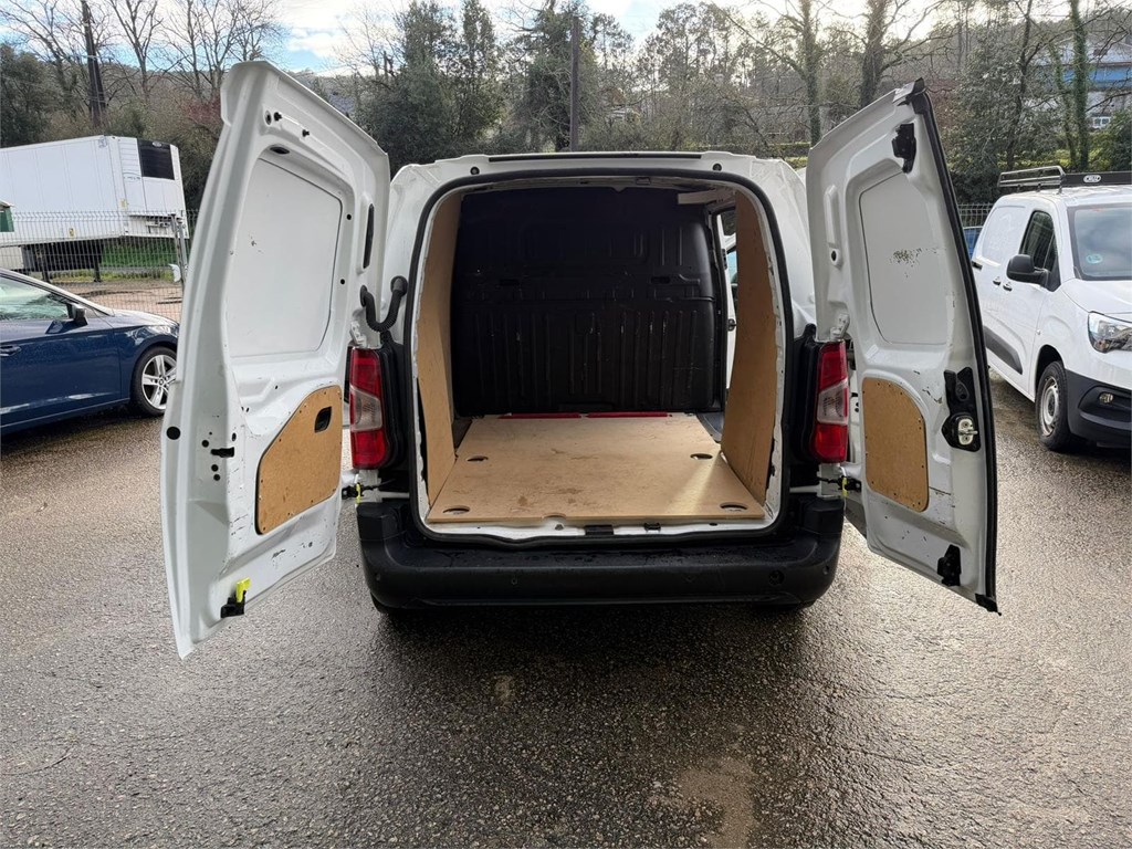 Foto 5 OPEL-COMBO M CARGO MT5  99LVB