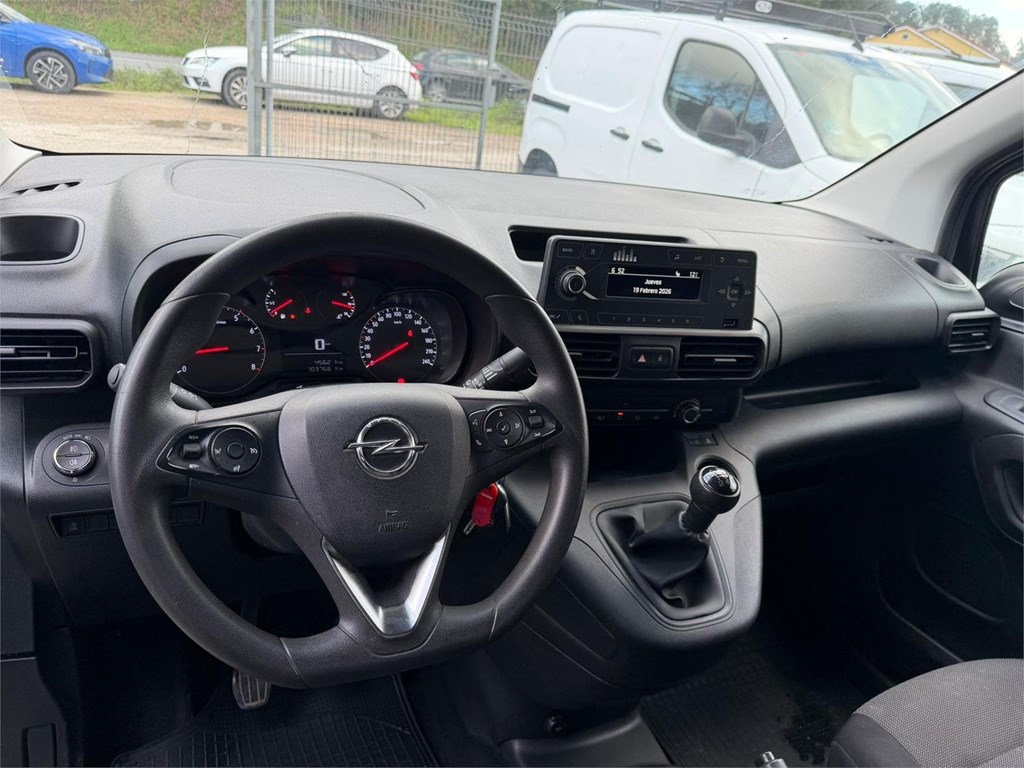 Foto 13 OPEL-COMBO M CARGO MT5 S&S 93LTR