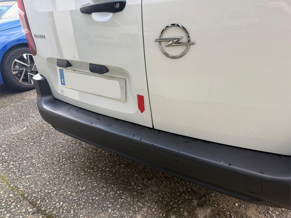 Foto 28 OPEL-COMBO M CARGO MT5 S&S 93LTR