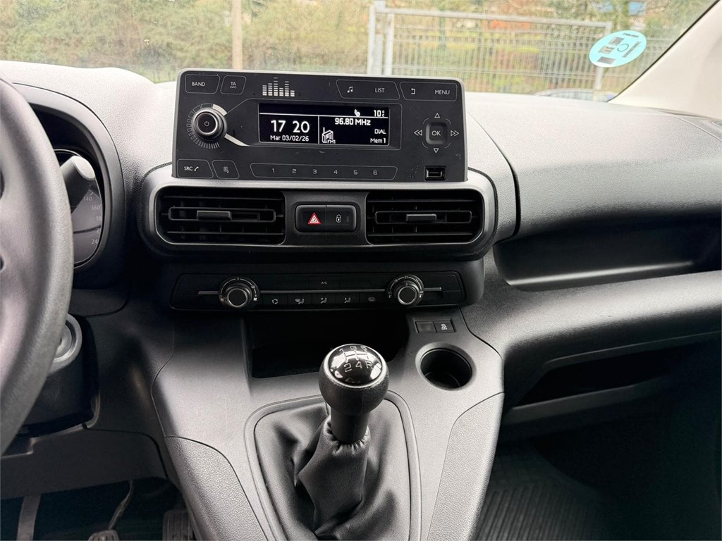 Foto 16 OPEL-COMBO VAN M MT5 23LSW