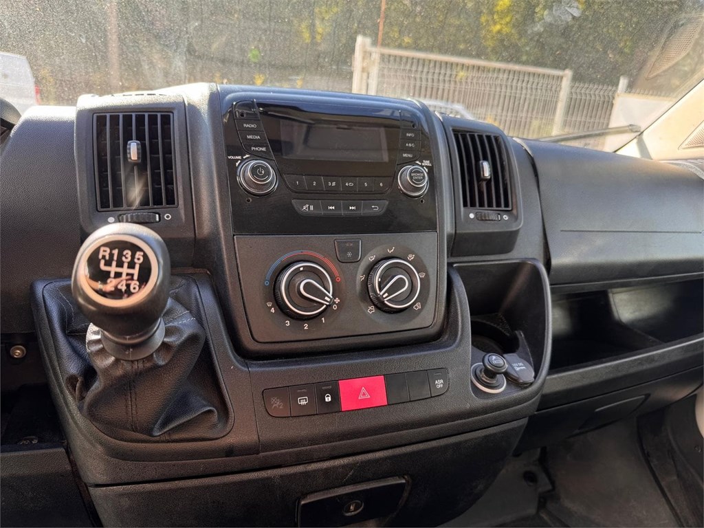 Foto 9 PEUGEOT-BOXER 333 COMBI L2H2 LCX
