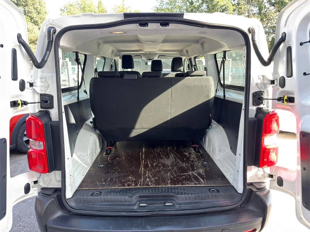 Foto 11 PEUGEOT-EXPERT LONG  COMBI 9 PLAZAS 8LXS