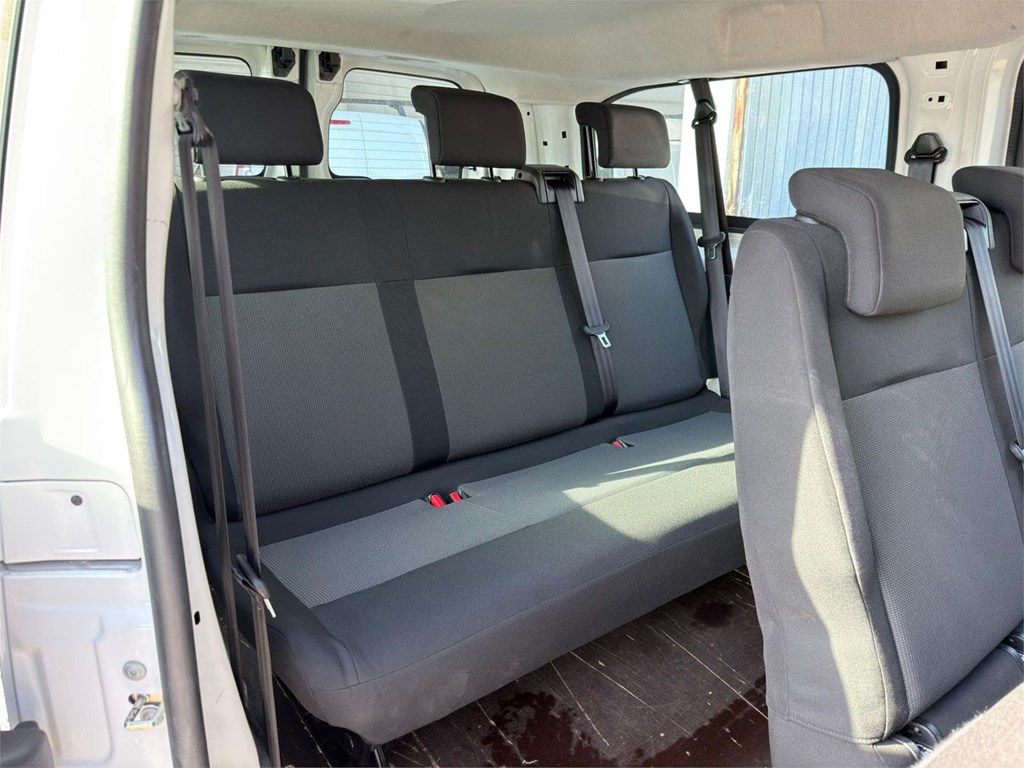 Foto 9 PEUGEOT-EXPERT LONG  COMBI 9 PLAZAS 8LXS