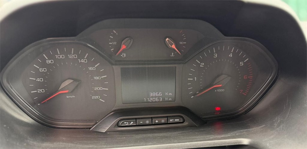 Foto 15 PEUGEOT-PARTNER M PREMIUM 44LTX