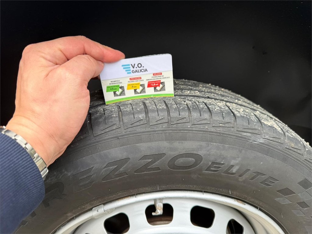 Foto 17 PEUGEOT-PARTNER M PREMIUM 44LTX