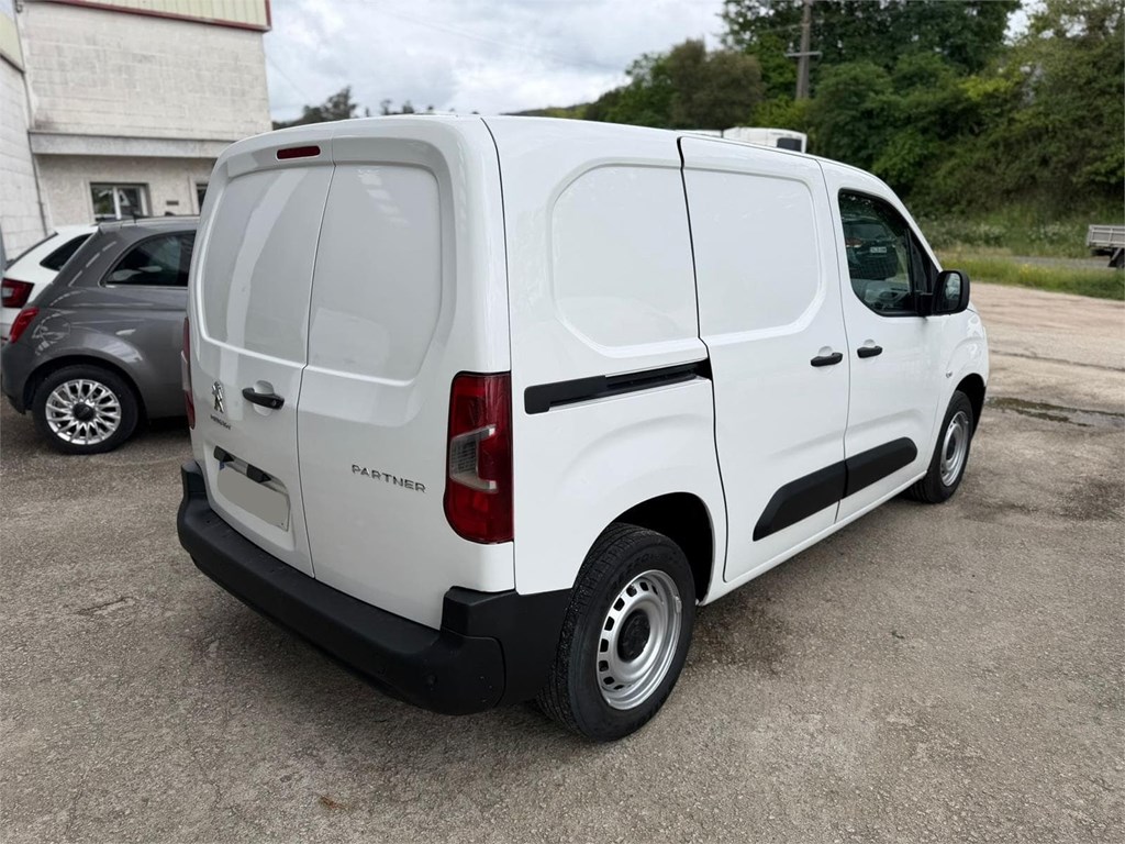 Foto 4 PEUGEOT-PARTNER M PREMIUM 44LTX