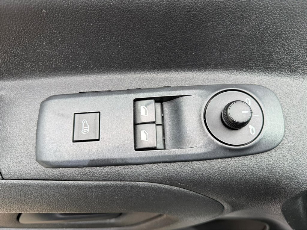 Foto 7 PEUGEOT-PARTNER M PREMIUM 44LTX