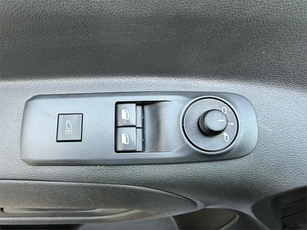 Foto 8 PEUGEOT-PARTNER M PRO 68MCG  