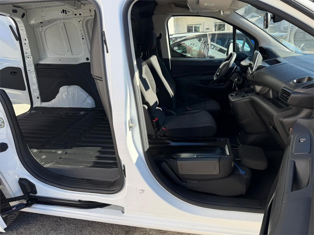 Foto 11 PEUGEOT-PARTNER MODUWORK 3P AUTOMATICA 7LVH