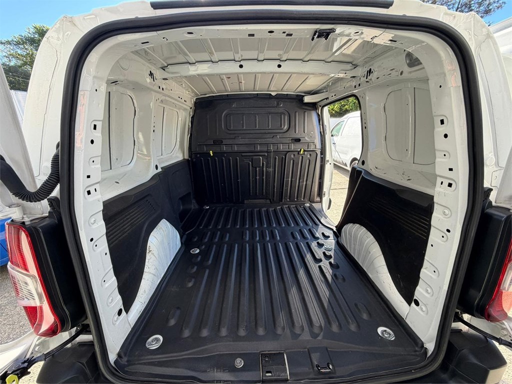 Foto 30 PEUGEOT-PARTNER MODUWORK 3P AUTOMATICA 7LVH