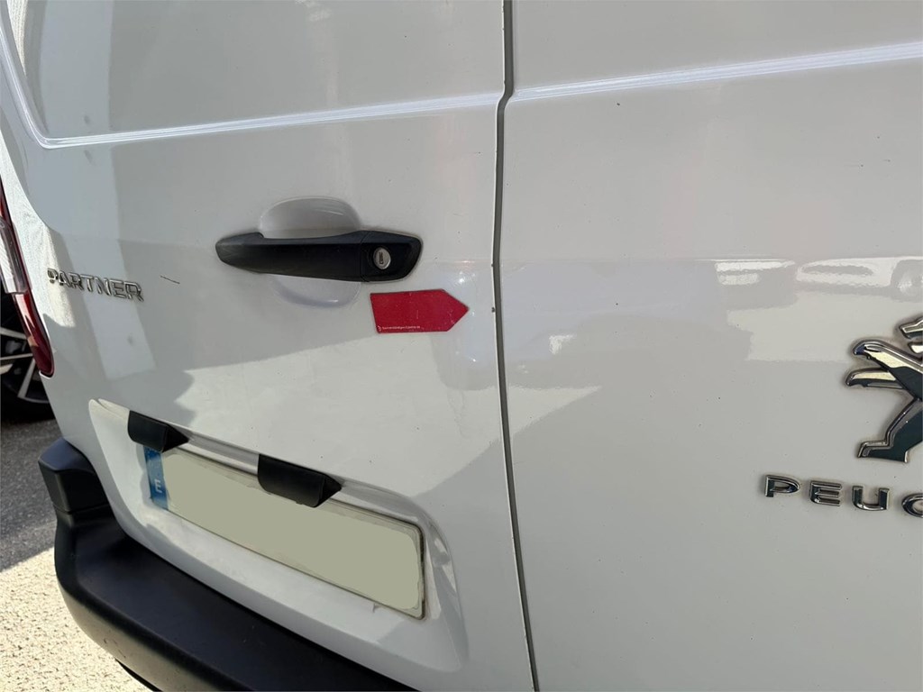 Foto 38 PEUGEOT-PARTNER MODUWORK 3P AUTOMATICA 7LVH