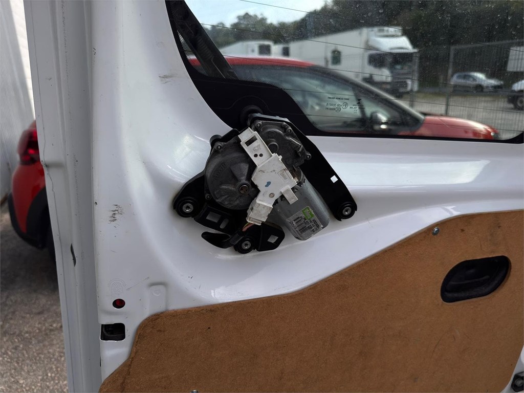 Foto 40 PEUGEOT-RIFTER COMBI 5 4LNT