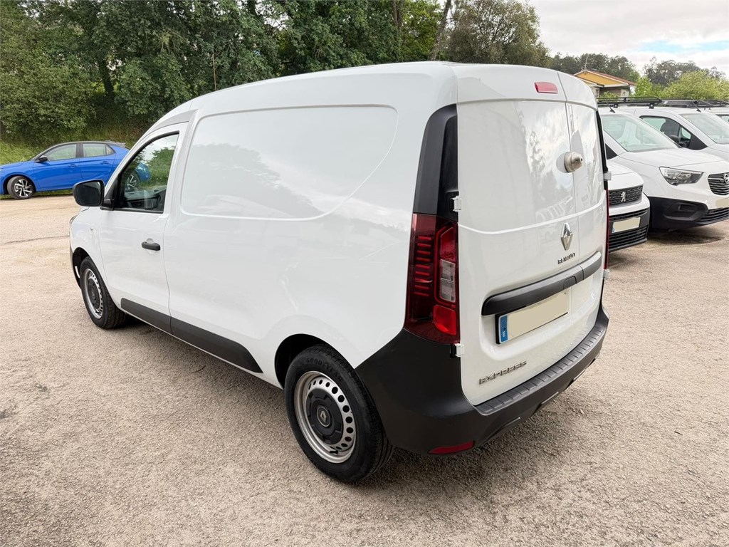 Foto 3 RENAULT-EXPRESS FURGÓN TALLER 4LYV