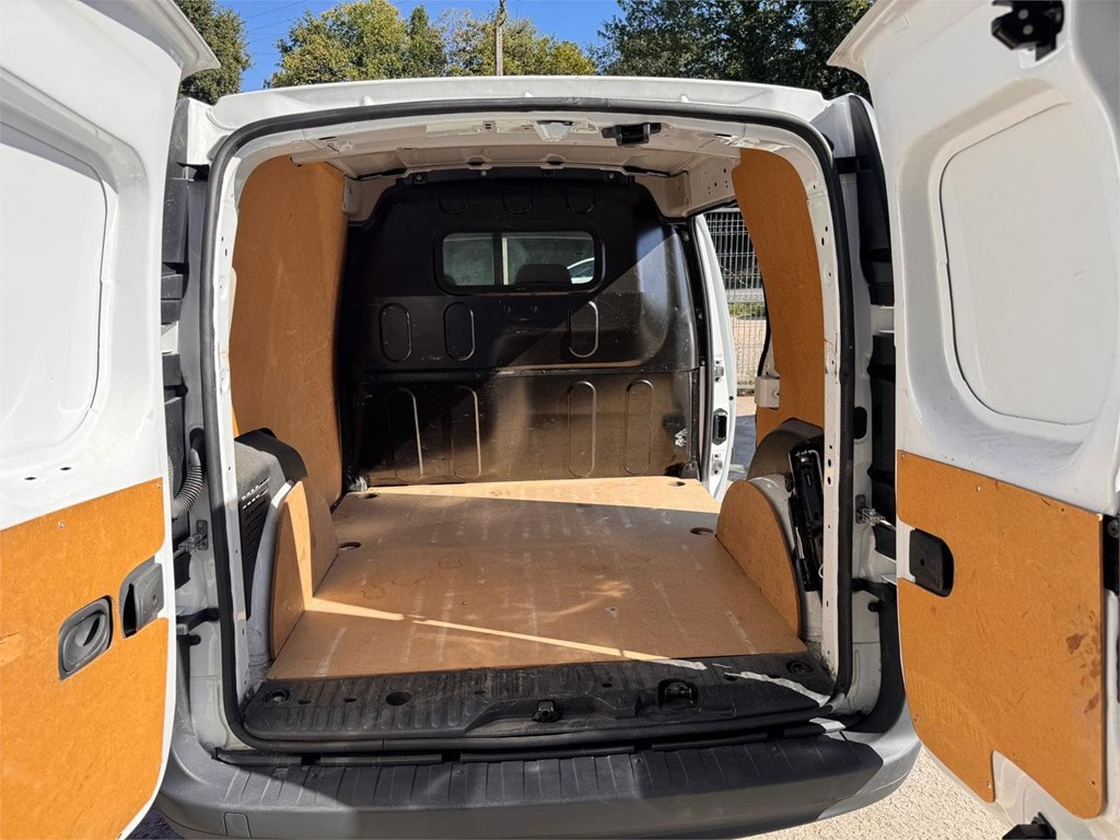 Foto 6 RENAULT-KANGOO  3 PLAZAS 8LGR